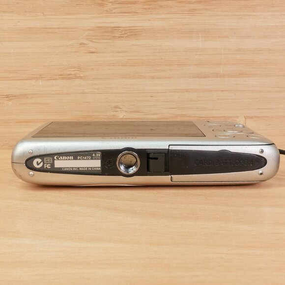 Vintage Canon PowerShot SD1400 IS / 14.1MP / 4x Zoom / Image Stabilizer / Silver - Picture 8 of 9